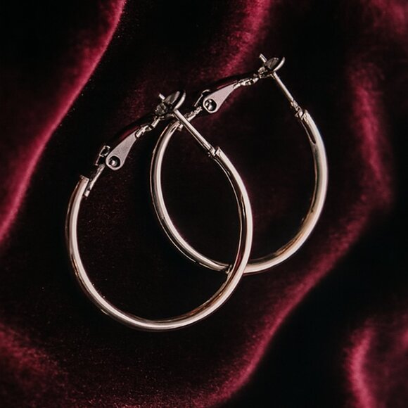 Polished Silver Hoop Earrings – Classic Lightweight Everyday Statement Jewelry - Picture 1 of 8